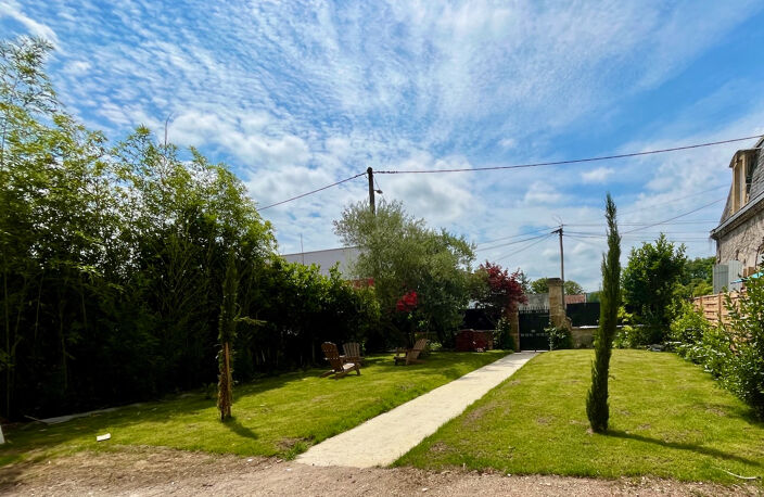 Sainte Livrade sur Lot, cette résidence de 12 logements a été entièrement rénovée (appartements de standing, parties communes)  avec une finition de grande qualité. Cet appartement T2 de   m² a un séjour avec cuisine équipée, salle d'eau avec WC et une pi — photo 3