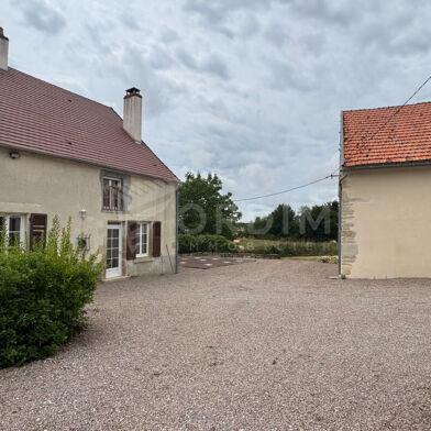 Maison 8 pièces 252000 €