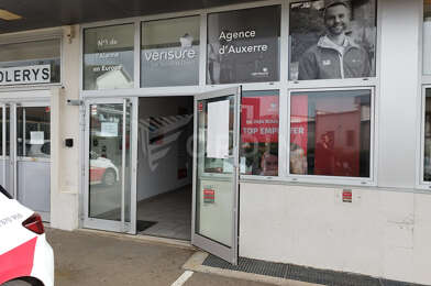 Commerce 4 pièces 1517 €