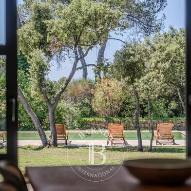 Maison 7 pièces 2499000 €