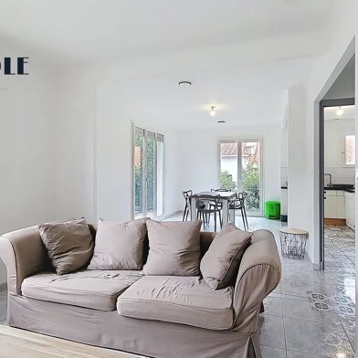 Appartement 3 pièces 790 €