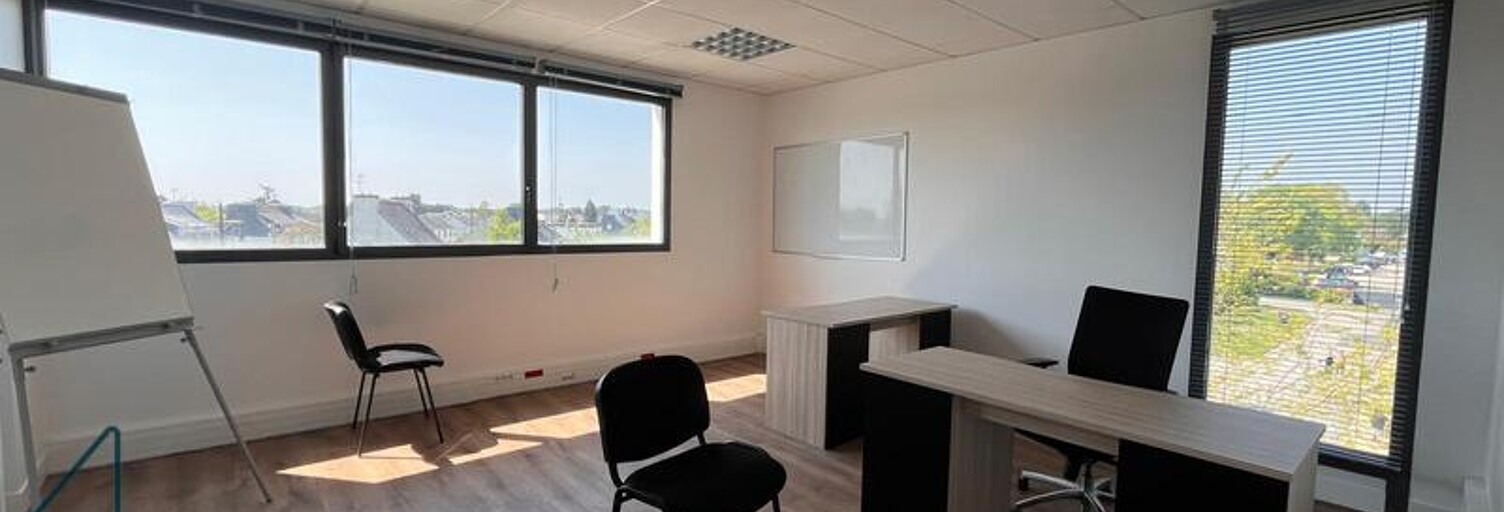 Bureau  203 m² à louer à Vannes (56000)