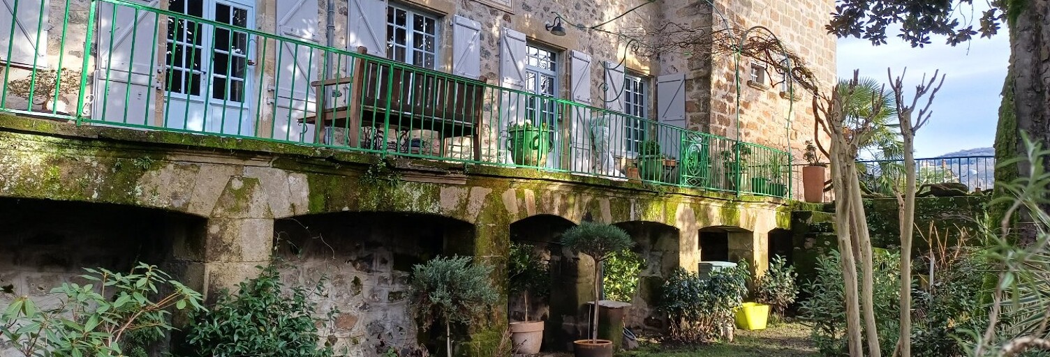 Maison 15 Pièces 399 m² à vendre à Beaulieu-sur-Dordogne (19120)