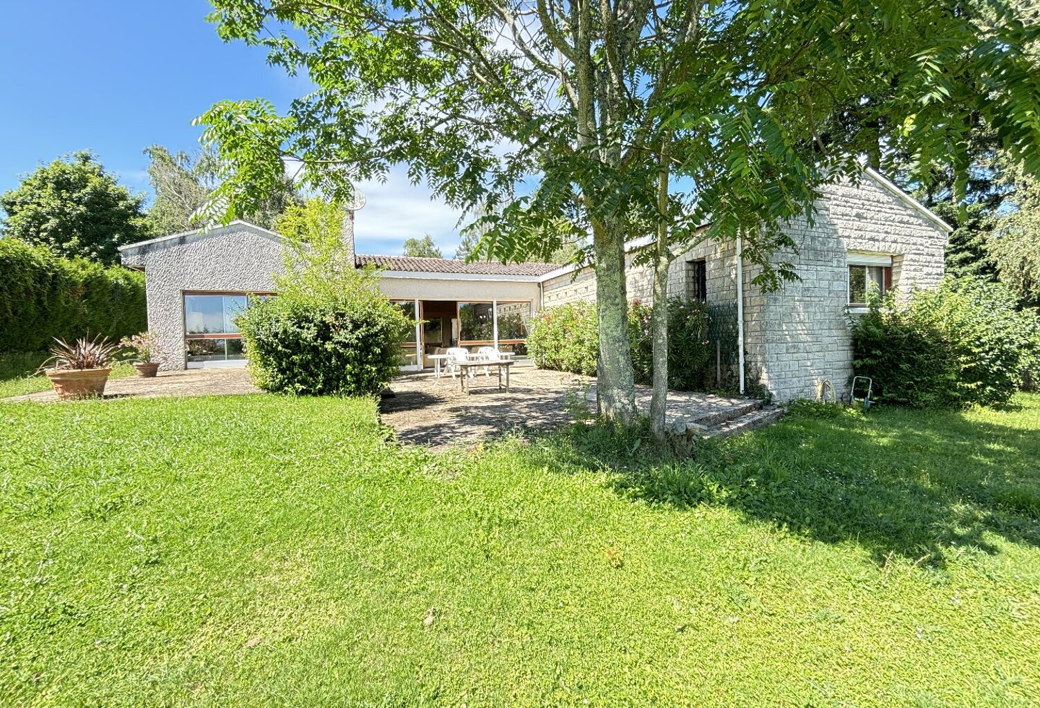 Maison — photo 1