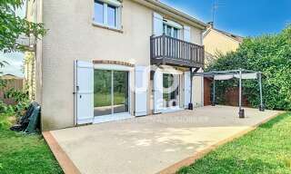 Maison 8 Pièces 167 m² à vendre à Lésigny (77150)