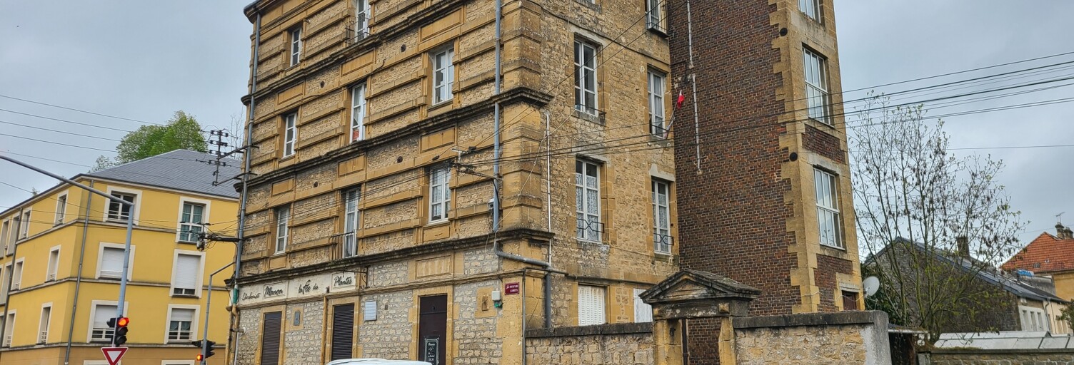 Immeuble  1138 m² à vendre à Sedan (08200)