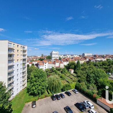 Appartement 4 pièces 185000 €