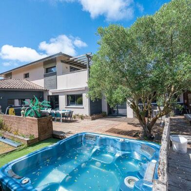 Maison 12 pièces 1370000 €