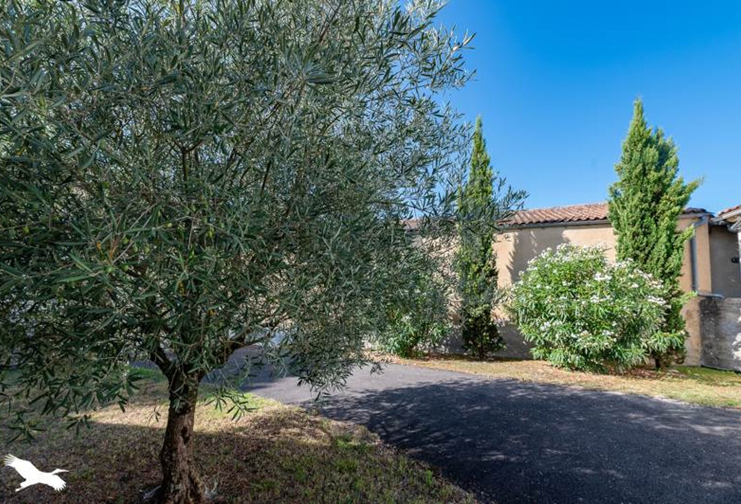 Maison en pierre de 7 pièces principales — photo 1