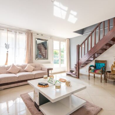 Maison 9 pièces 449600 €