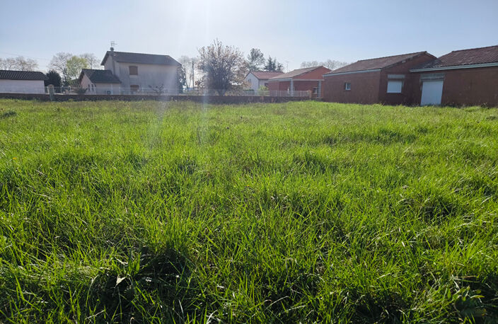 Rabastens Terrain à bâtir plat de 638 m2  Entre l'école et le collège Proche du centre ville — photo 3