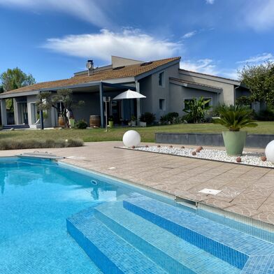 Maison 6 pièces 749000 €