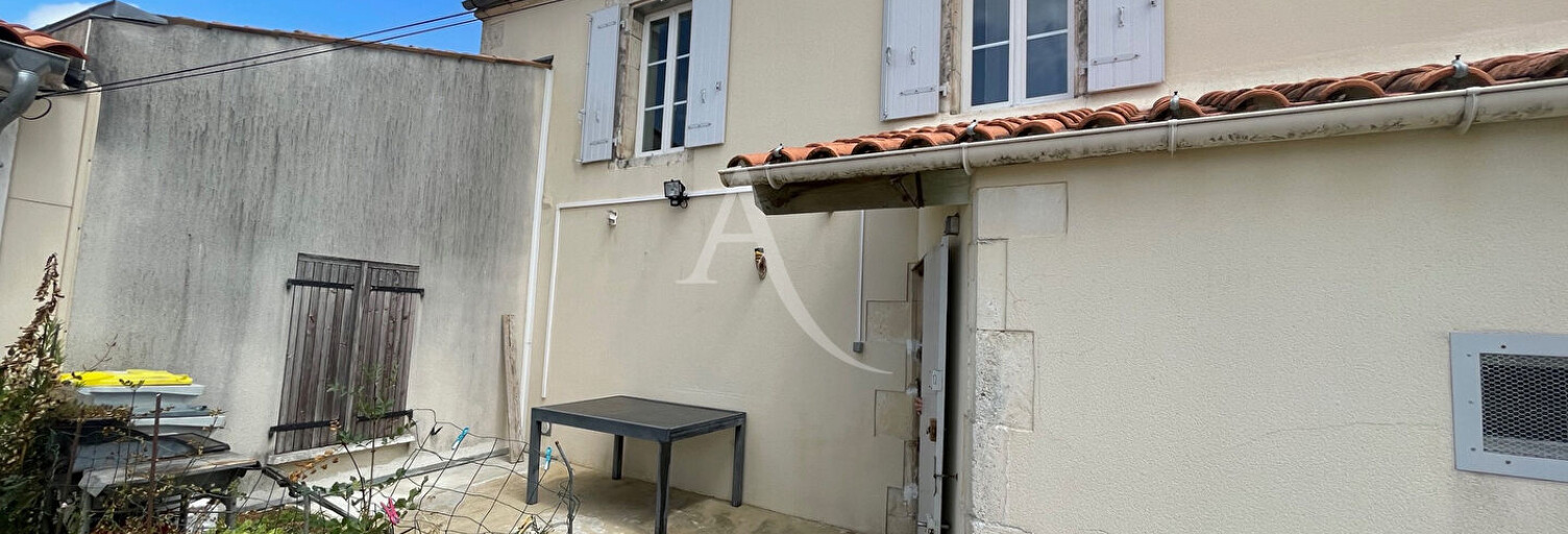 Maison 4 Pièces 87 m² à vendre à Breuil-Magné (17870)