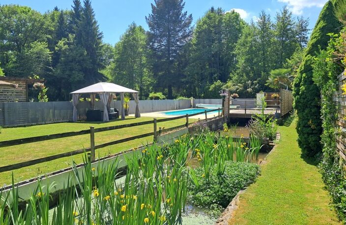 Beau camping avec maison d'habitation et 7.8ha de terrain — photo 2