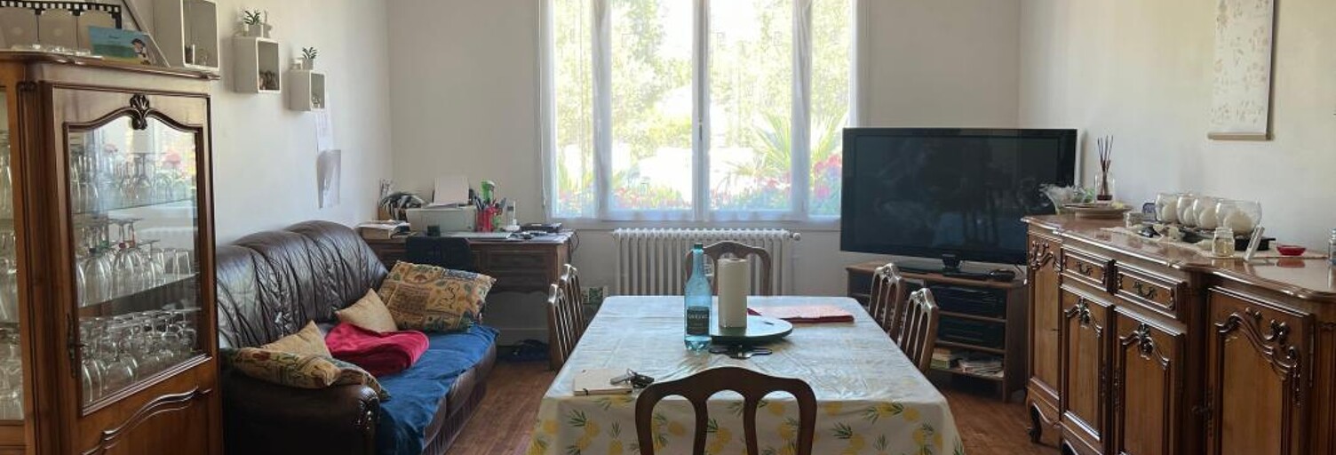 Maison 3 Pièces 85 m² à vendre à Saint-Jean-d'Angély (17400)