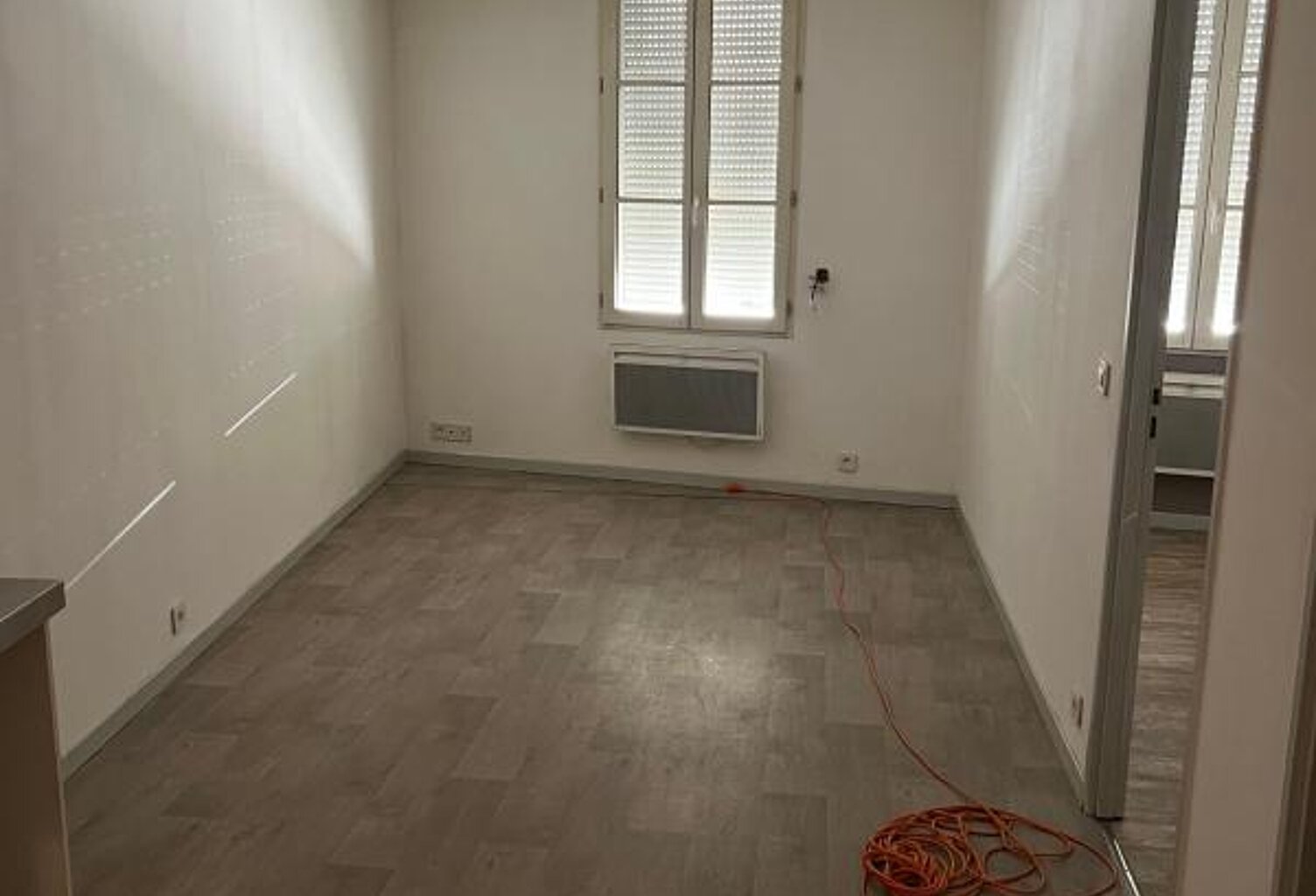 Appartement à louer nu, 1 chambre, Saintes — photo 1