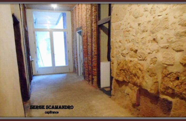 Dpt Gers (32), à vendre MASSEUBE appartement T4 - 150 M² EN REZ-DE-CHAUSSEE- 3 CHAMBRES - GARAGE ATTENANT 130 M² — photo 4