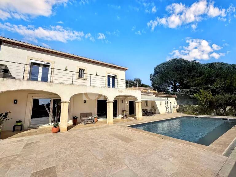 Belle Maison avec Piscine à vendre surles hauteurs de Beaucaire — photo 1