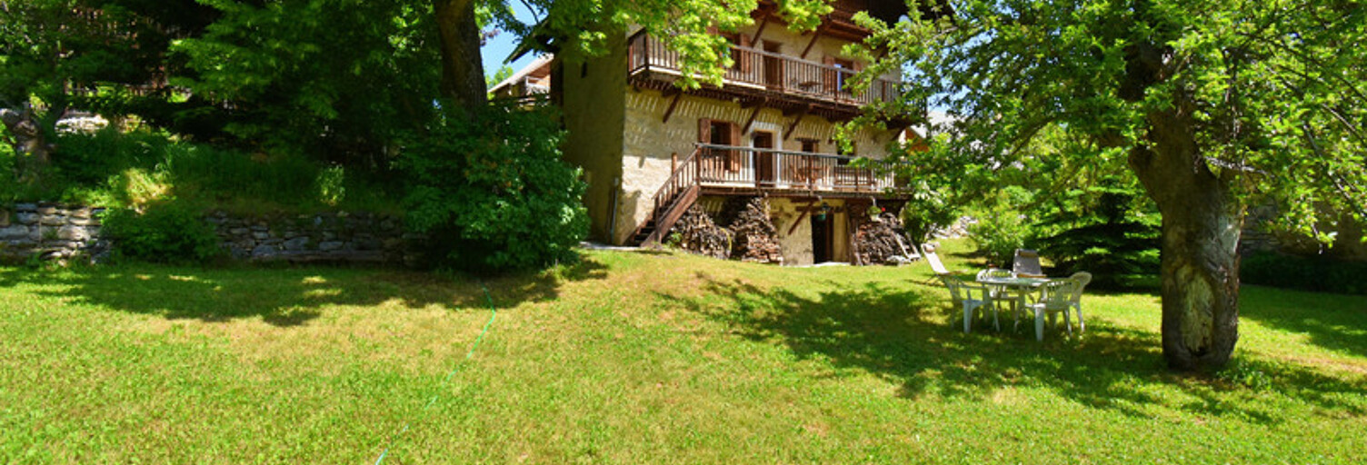 Maison 10 Pièces 127 m² à vendre à Champcella (05310)