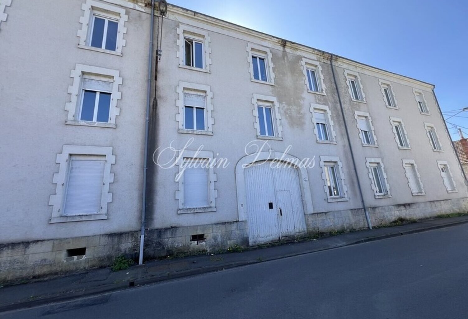 Propriete à vendre 80 pièces VIERZON (18) — photo 1