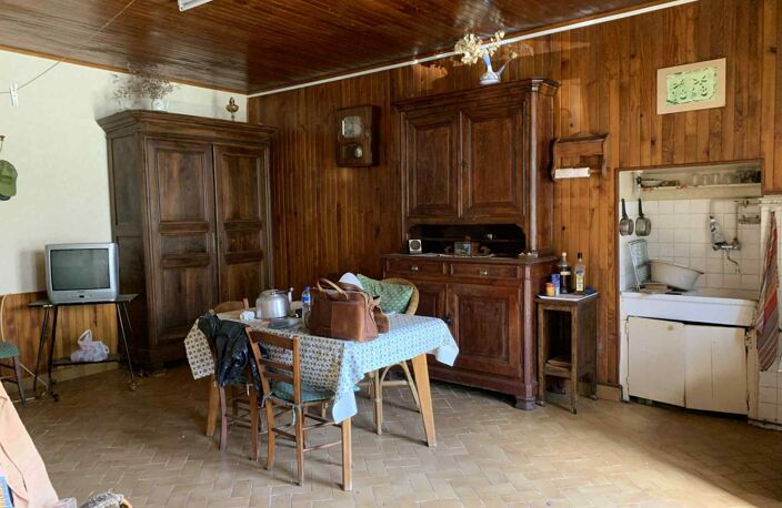 À vendre – Corps de ferme mitoyen à rénover – Lus-la-Croix-Haute (26620) — photo 3