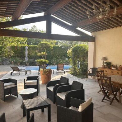 Maison 6 pièces 990850 €