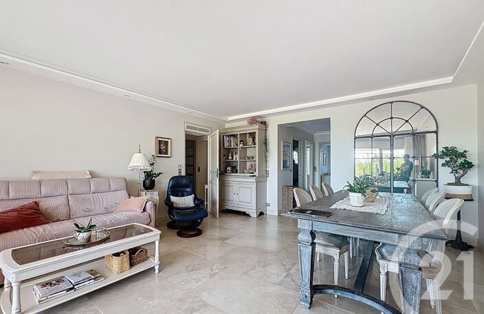 Vente appartement 3 pièces 67 m² Villeneuve-Loubet (06270) — photo 3