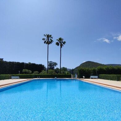 Appartement 1 pièces 850 €