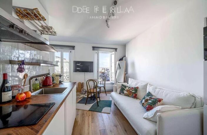 DE FERLA - Studio coeur de Paris Ier — photo 2