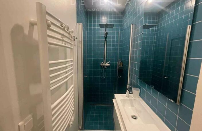 Rez-de-chaussée 2 pièces – 28 m² – Quartier École Militaire — photo 2