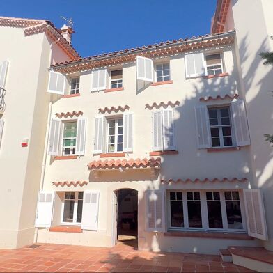 Maison 9 pièces 997500 €