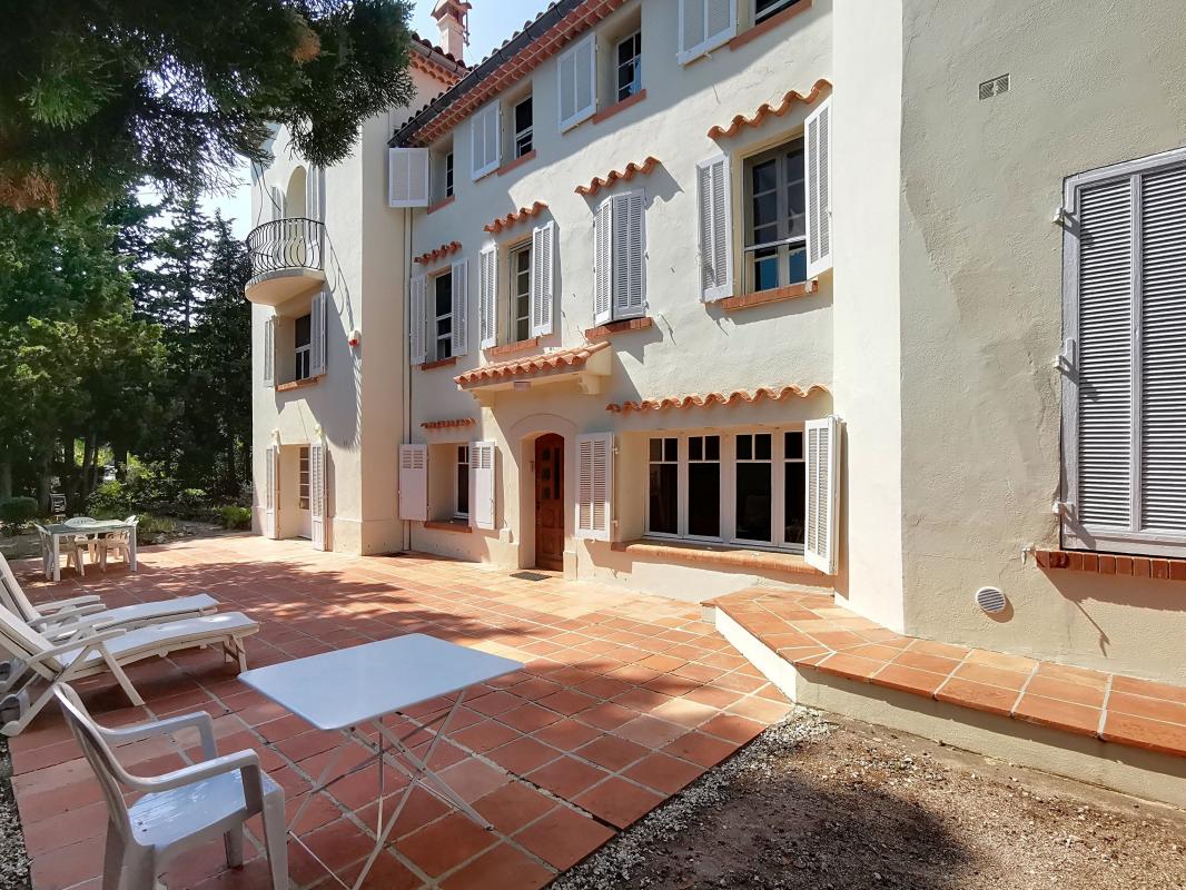 A vendre villa de caractere sur parcelle de 2500 m²