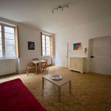 Appartement 2 pièces 467 €
