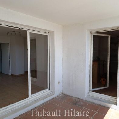 Appartement 3 pièces 1050 €