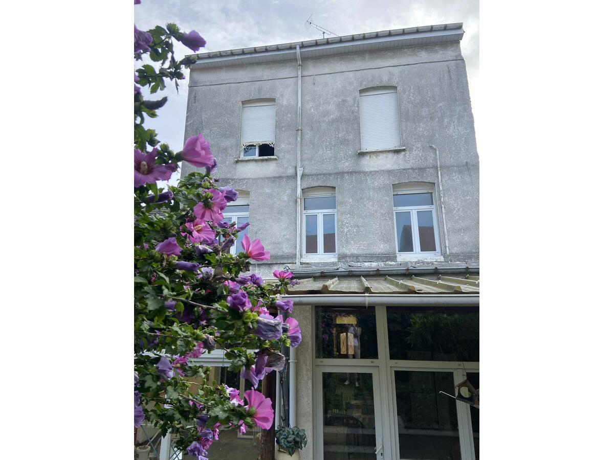 Villa / Maison  T8 à vendre Saint-Pol-sur-Ternoise 62130