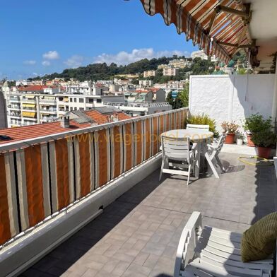 Appartement 3 pièces 215000 €