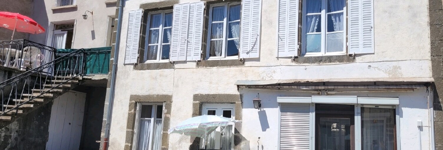 Maison 10 Pièces 190 m² à vendre à Saint-Saturnin (15190)