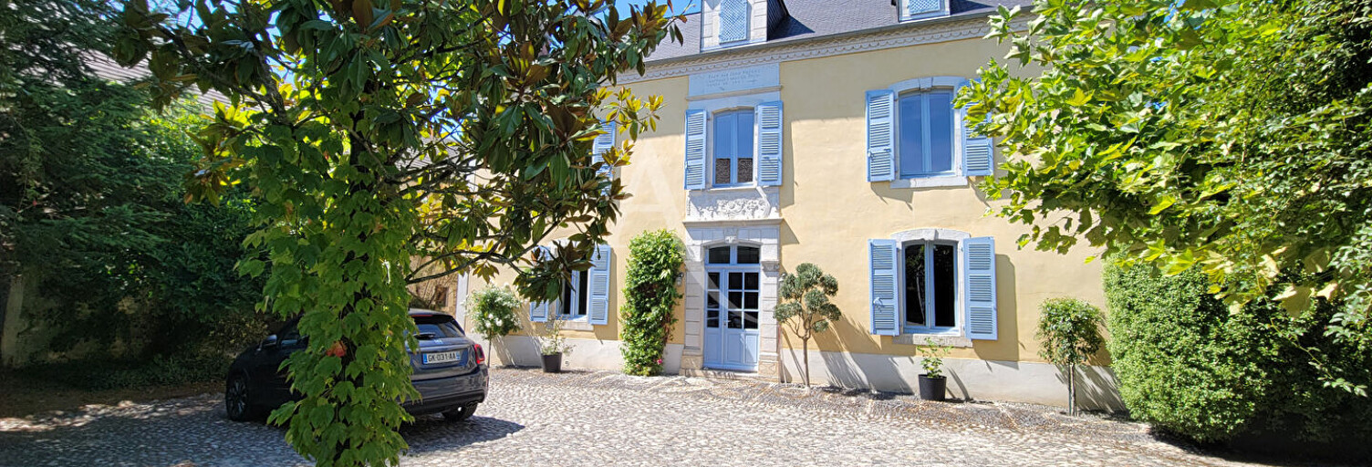 Maison 9 Pièces 300 m² à vendre à Pardies-Piétat (64800)