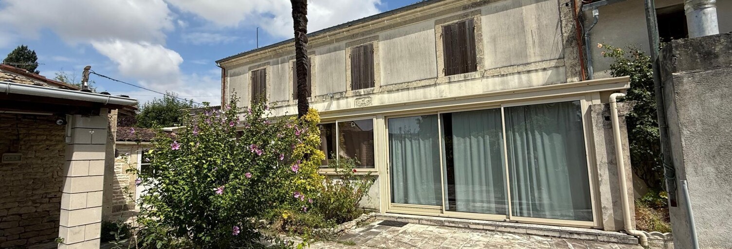 Maison 5 Pièces 138 m² à vendre à Saint-Martial (17330)