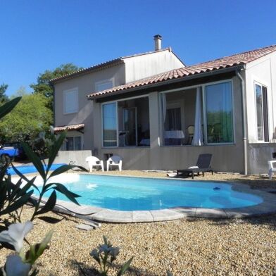 Maison 10 pièces 399000 €