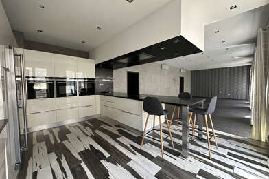 Appartement 5 pièces 228800 €