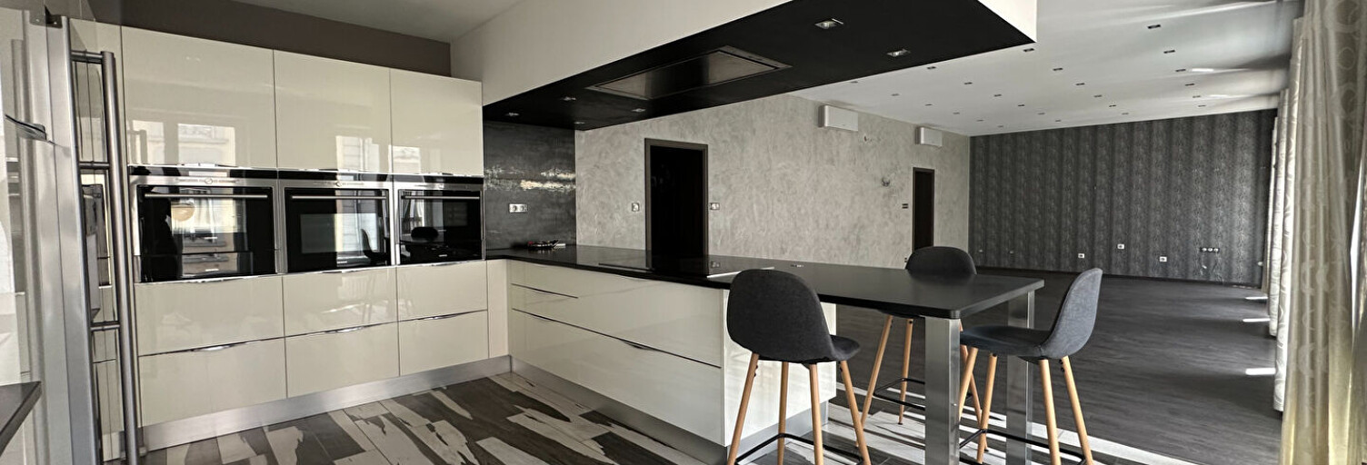 Appartement 5 Pièces 153 m² à vendre à Cernay (68700)