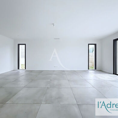 Maison 5 pièces 385000 €