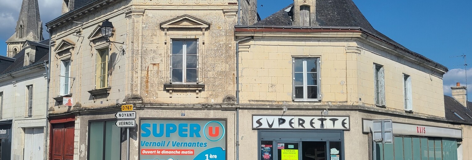 Immeuble  382 m² à vendre à Vernantes (49390)