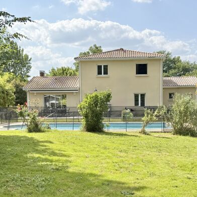 Maison 6 pièces 585000 €