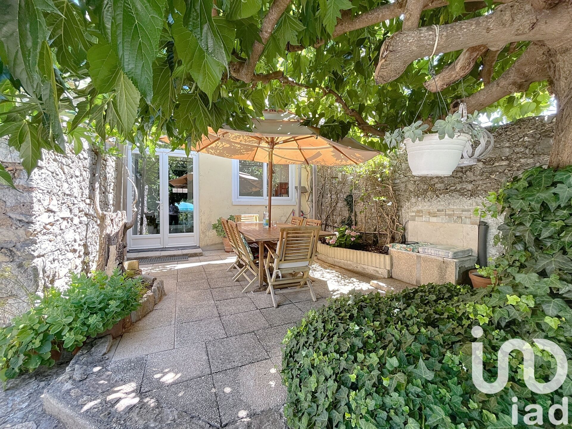 La-Roquebrussanne - 129m² - 6p. - 4ch.