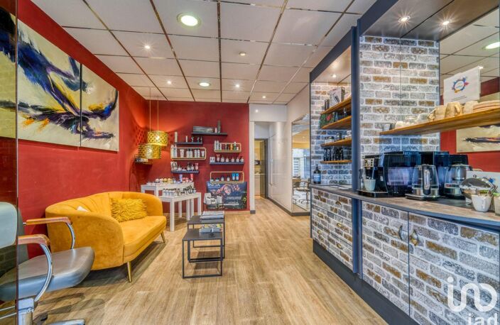 Vente Boutique/Local commercial 107 m&sup2; — photo 2