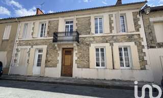 Maison 9 Pièces 330 m² à vendre à Villefranche-de-Lonchat (24610)