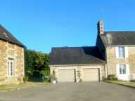 Vente Maison/villa 8 pièces — photo 2