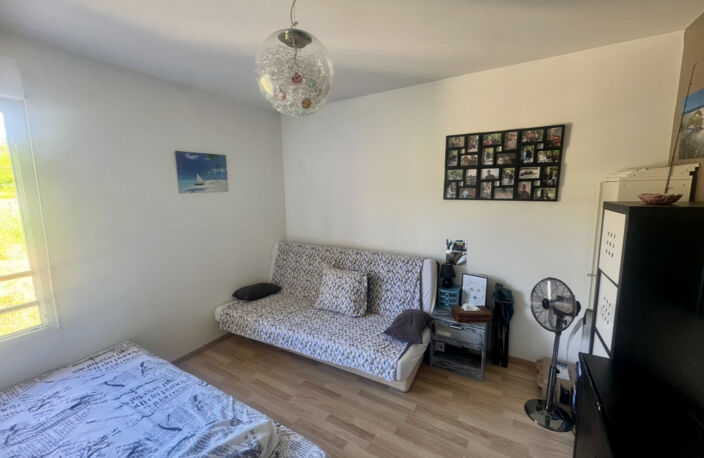 T3 65 M2 ANSE TERRASSE PARKING — photo 2